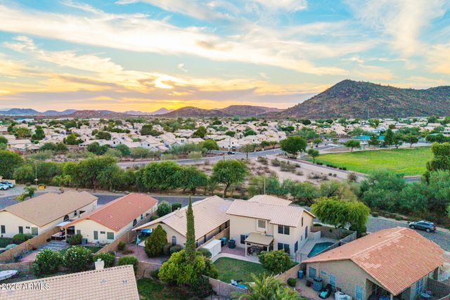 2211 E WILLIAMS Drive E, Phoenix, AZ 85024
