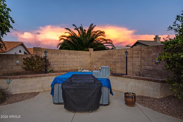 2211 E WILLIAMS Drive E, Phoenix, AZ 85024