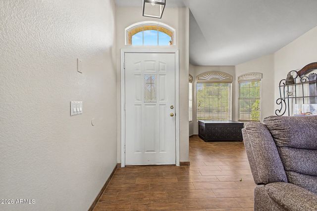 2211 E WILLIAMS Drive E, Phoenix, AZ 85024