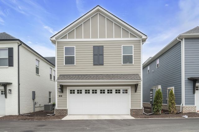 233 Champaign Drive, Hendersonville, TN 37075