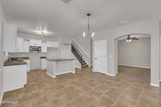 11364 S RANCH Court, El Paso, TX 79934