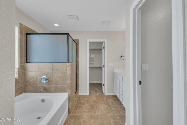 11364 S RANCH Court, El Paso, TX 79934