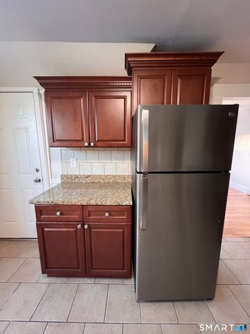 128 Prince Street 3rd. Fl., Bridgeport, CT 06610