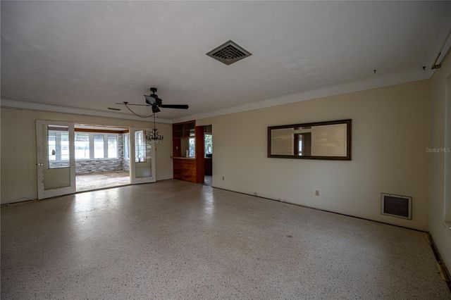 1425 COREY WAY S, South Pasadena, FL 33707