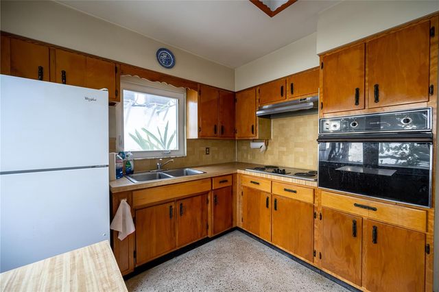 1425 COREY WAY S, South Pasadena, FL 33707