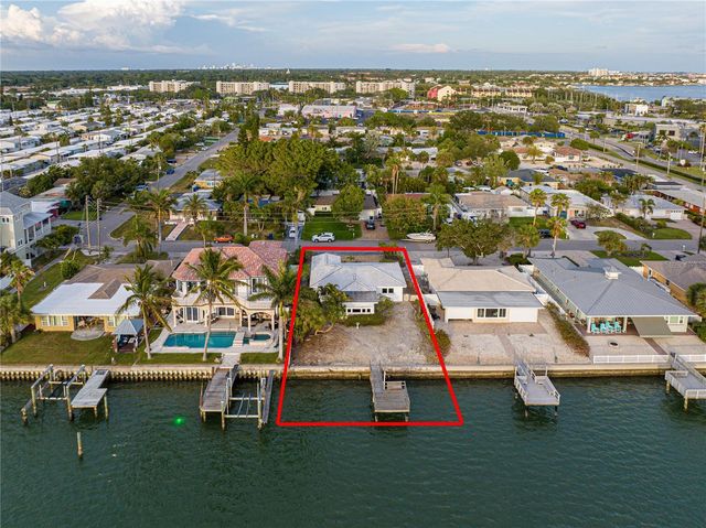 1425 COREY WAY S, South Pasadena, FL 33707