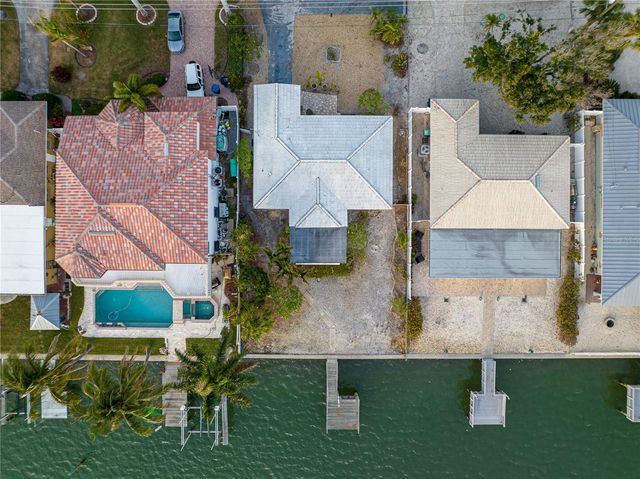 1425 COREY WAY S, South Pasadena, FL 33707