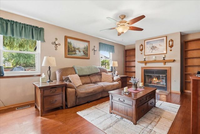 1860 Carl Drive, Round Lake Beach, IL 60073