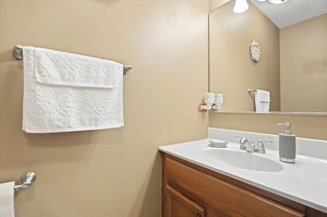 1860 Carl Drive, Round Lake Beach, IL 60073