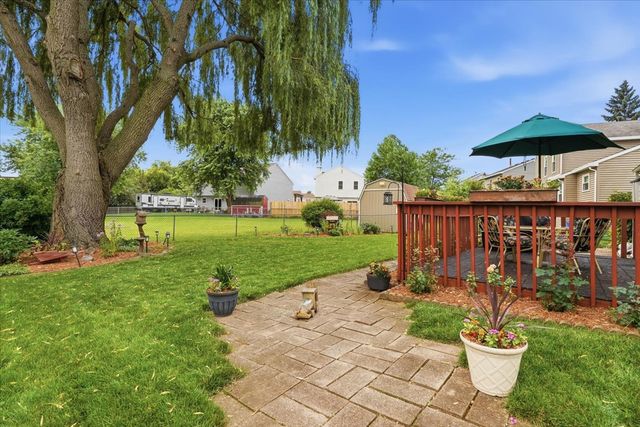 1860 Carl Drive, Round Lake Beach, IL 60073