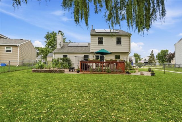 1860 Carl Drive, Round Lake Beach, IL 60073