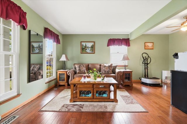 1860 Carl Drive, Round Lake Beach, IL 60073