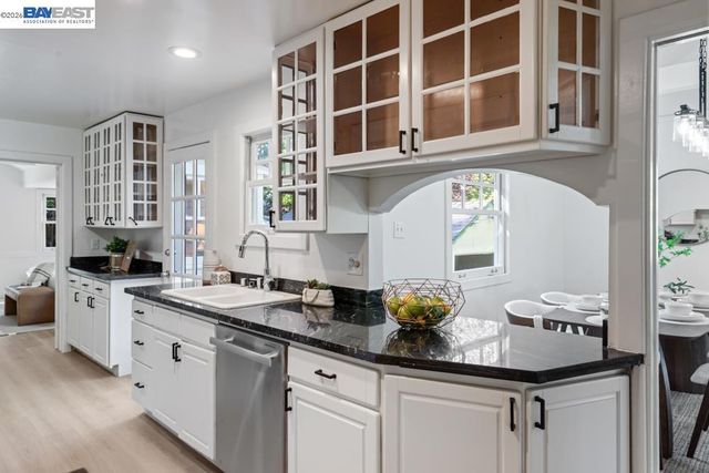 1832 Parkside Drive, Walnut Creek, CA 94597