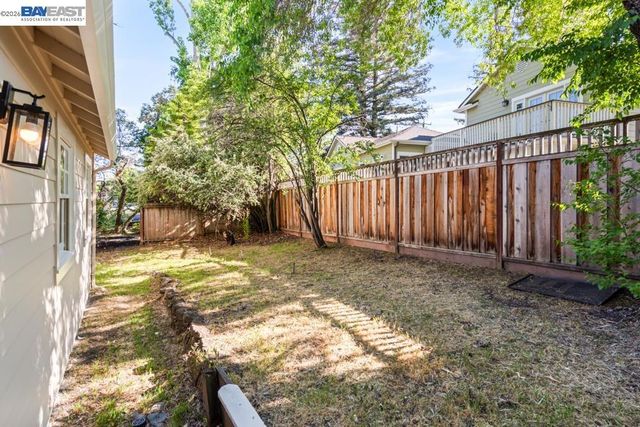 1832 Parkside Drive, Walnut Creek, CA 94597