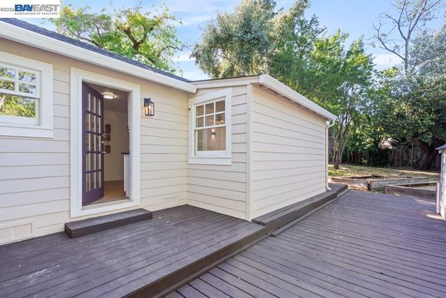 1832 Parkside Drive, Walnut Creek, CA 94597