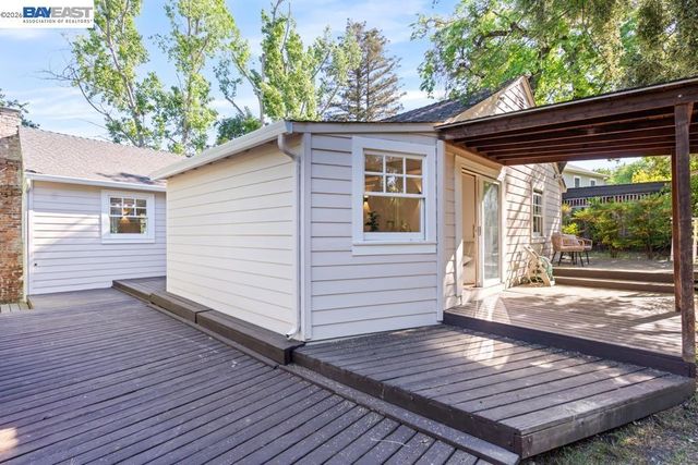 1832 Parkside Drive, Walnut Creek, CA 94597