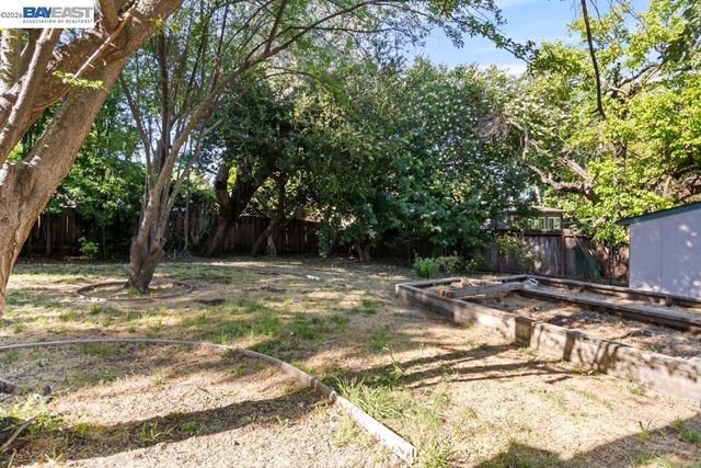 1832 Parkside Drive, Walnut Creek, CA 94597