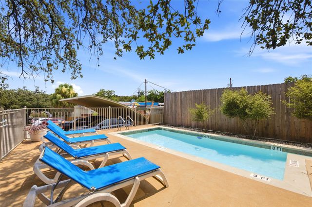 2302 E Side DR 18, Austin, TX 78704