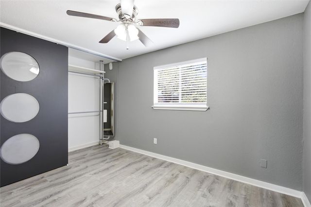 2302 E Side DR 18, Austin, TX 78704