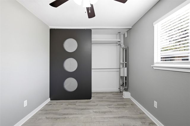 2302 E Side DR 18, Austin, TX 78704