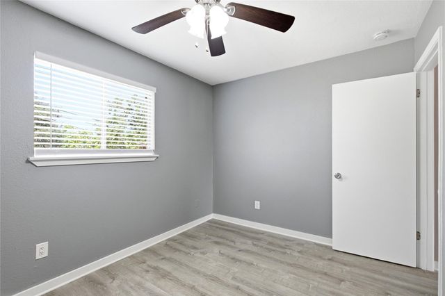2302 E Side DR 18, Austin, TX 78704