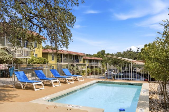 2302 E Side DR 18, Austin, TX 78704