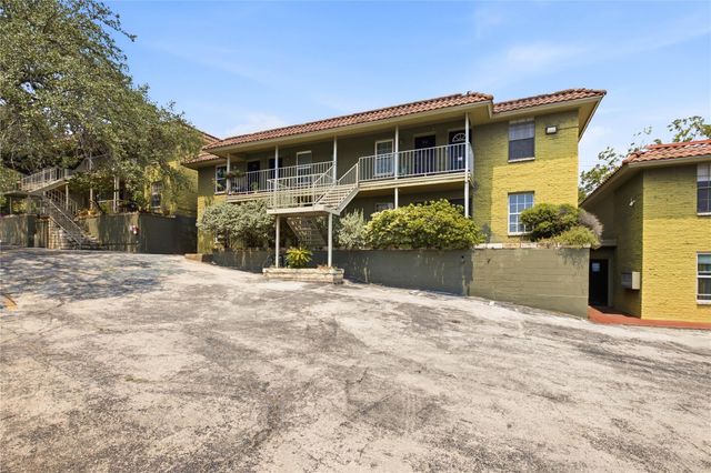 2302 E Side DR 18, Austin, TX 78704