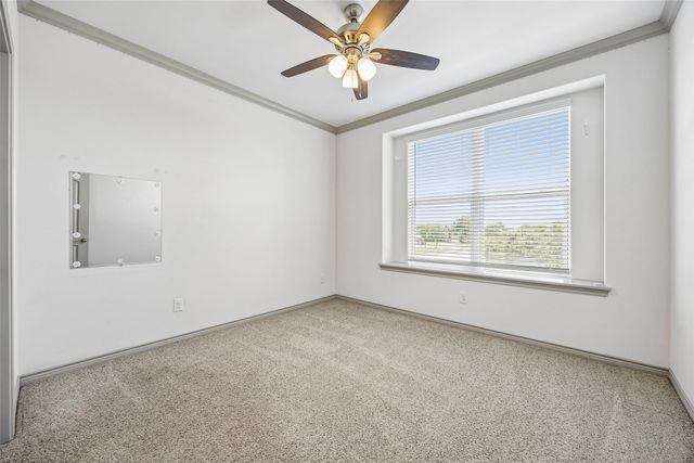 1325 Summerset Lane, Burleson, TX 76028