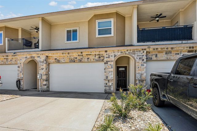 1325 Summerset Lane, Burleson, TX 76028