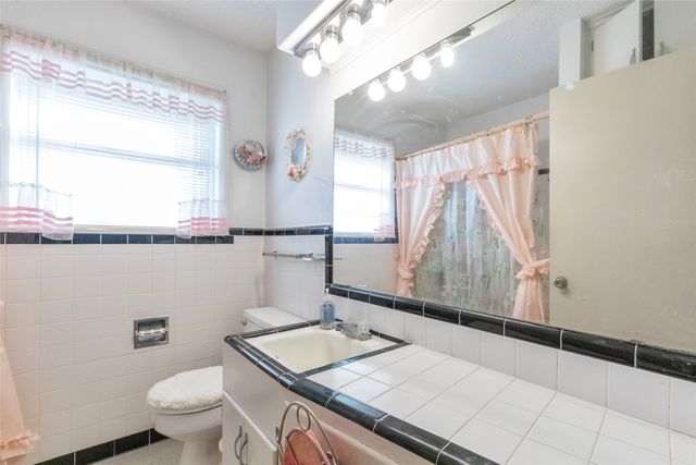 2107 Guadalupe Street, Coleman, TX 76834