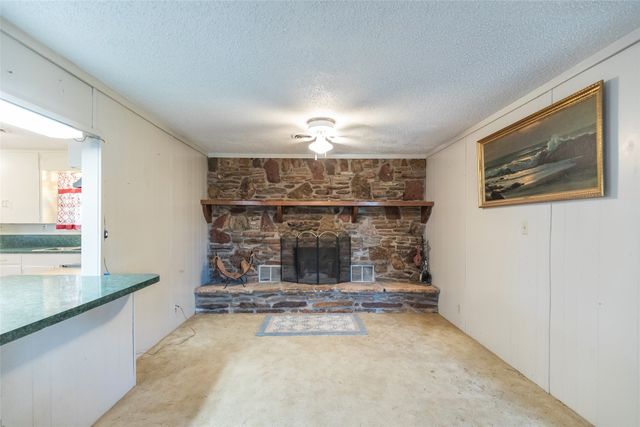 2107 Guadalupe Street, Coleman, TX 76834