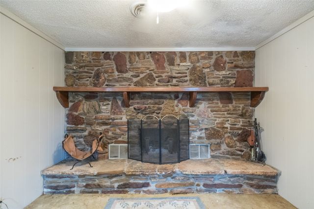 2107 Guadalupe Street, Coleman, TX 76834