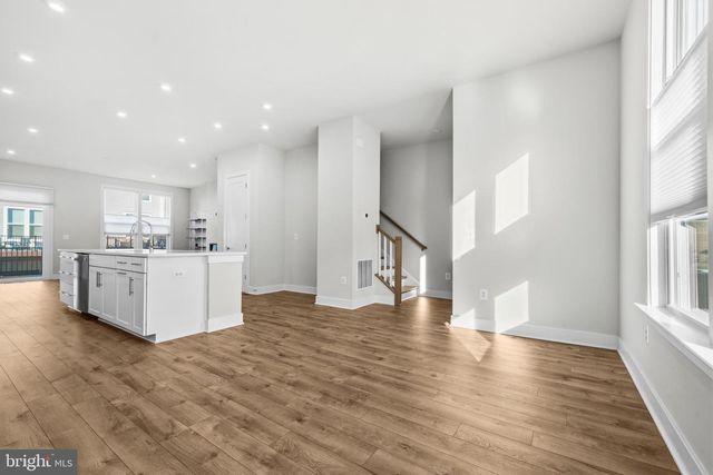 2433 LIBERTY LOOP, Herndon, VA 20171