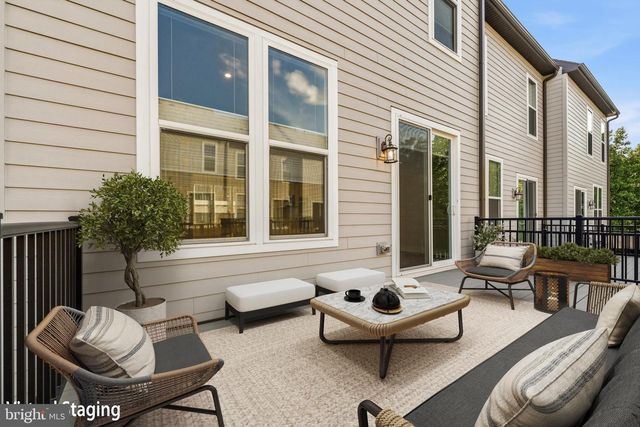 2433 LIBERTY LOOP, Herndon, VA 20171