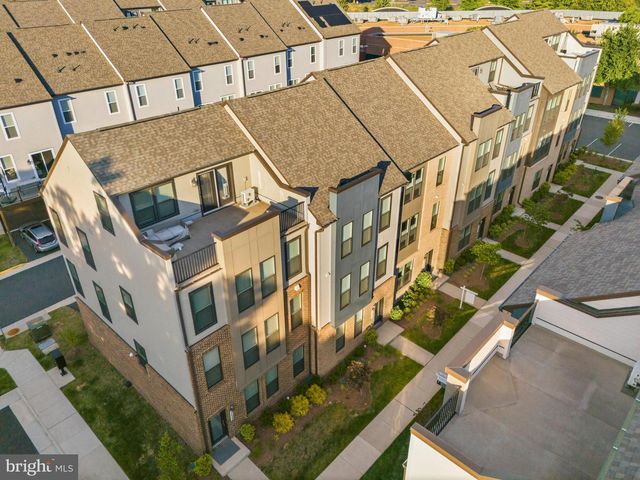 2433 LIBERTY LOOP, Herndon, VA 20171