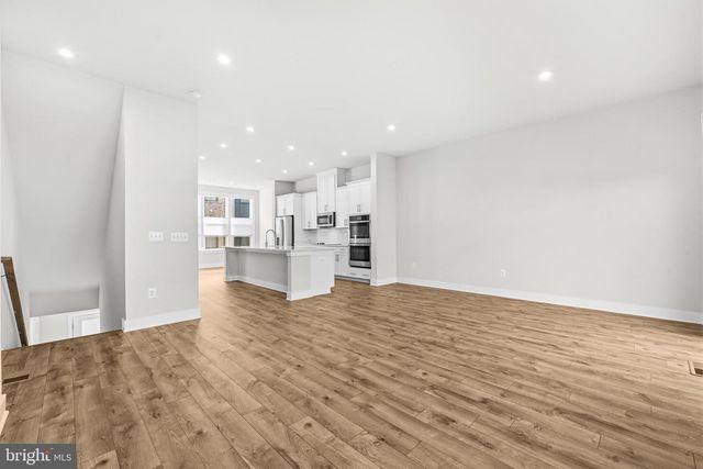 2433 LIBERTY LOOP, Herndon, VA 20171