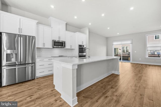2433 LIBERTY LOOP, Herndon, VA 20171