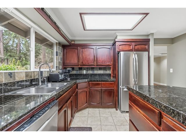 5660 Sw GLENBROOK Rd, Beaverton, OR 97007