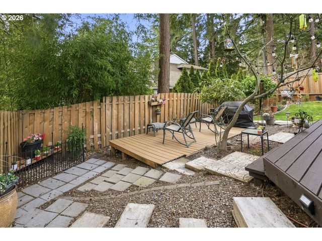 5660 Sw GLENBROOK Rd, Beaverton, OR 97007