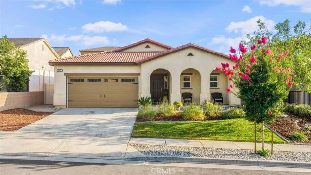 229 Country Club, Calimesa, CA 92320