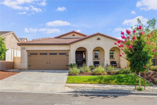 229 Country Club, Calimesa, CA 92320