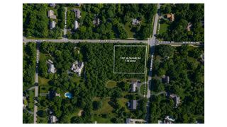 1151 W Old Mill Road, Lake Forest, IL 60045