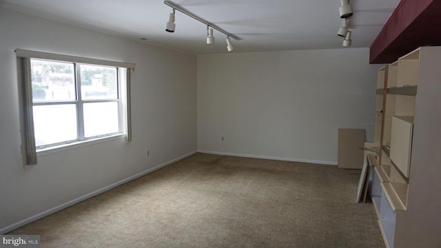 1105 RENEE CIR, Feasterville Trevose, PA 19053