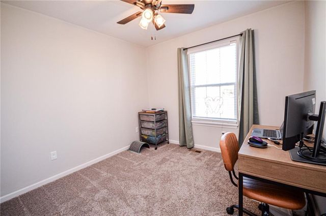 1103 NW 4th Street, Oak Grove, MO 64075