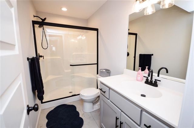 1103 NW 4th Street, Oak Grove, MO 64075