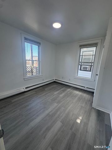 265 Sixth Street 3rd, Bridgeport, CT 06607
