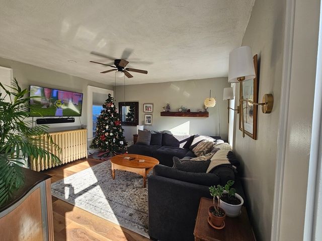 32 Main St 4, Foxboro, MA 02035