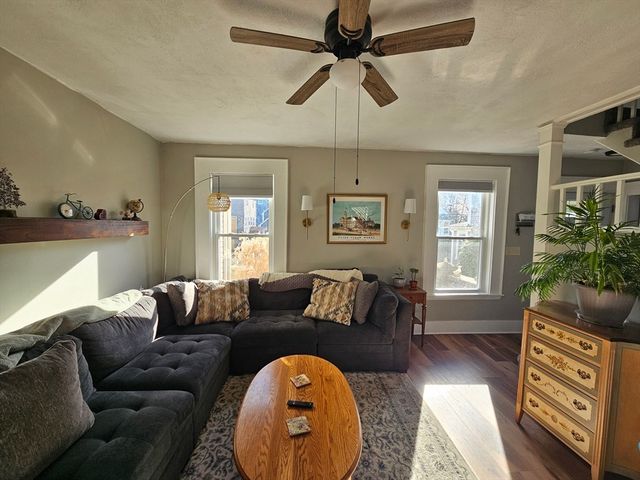 32 Main St 4, Foxboro, MA 02035