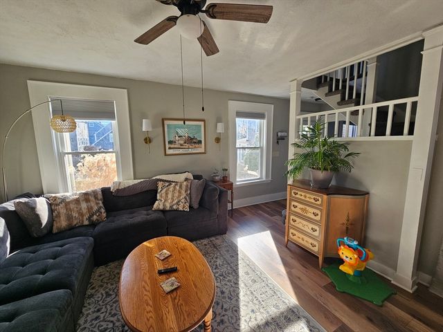 32 Main St 4, Foxboro, MA 02035