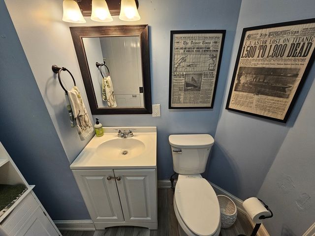 32 Main St 4, Foxboro, MA 02035